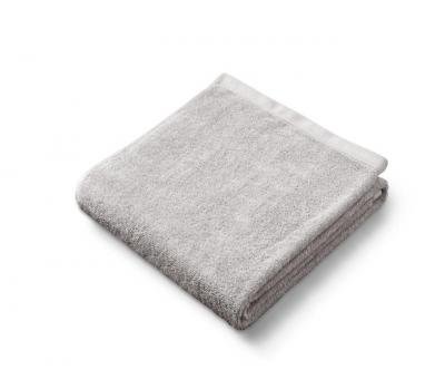 Fairtrade håndklæde 70x140 cm 520 gram lys grå