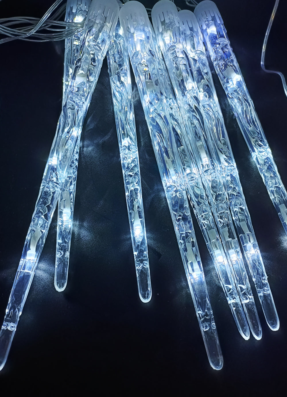 Conzept Christmas - Icicle 31 cm akryl 8x4 LED - 8 funktioner